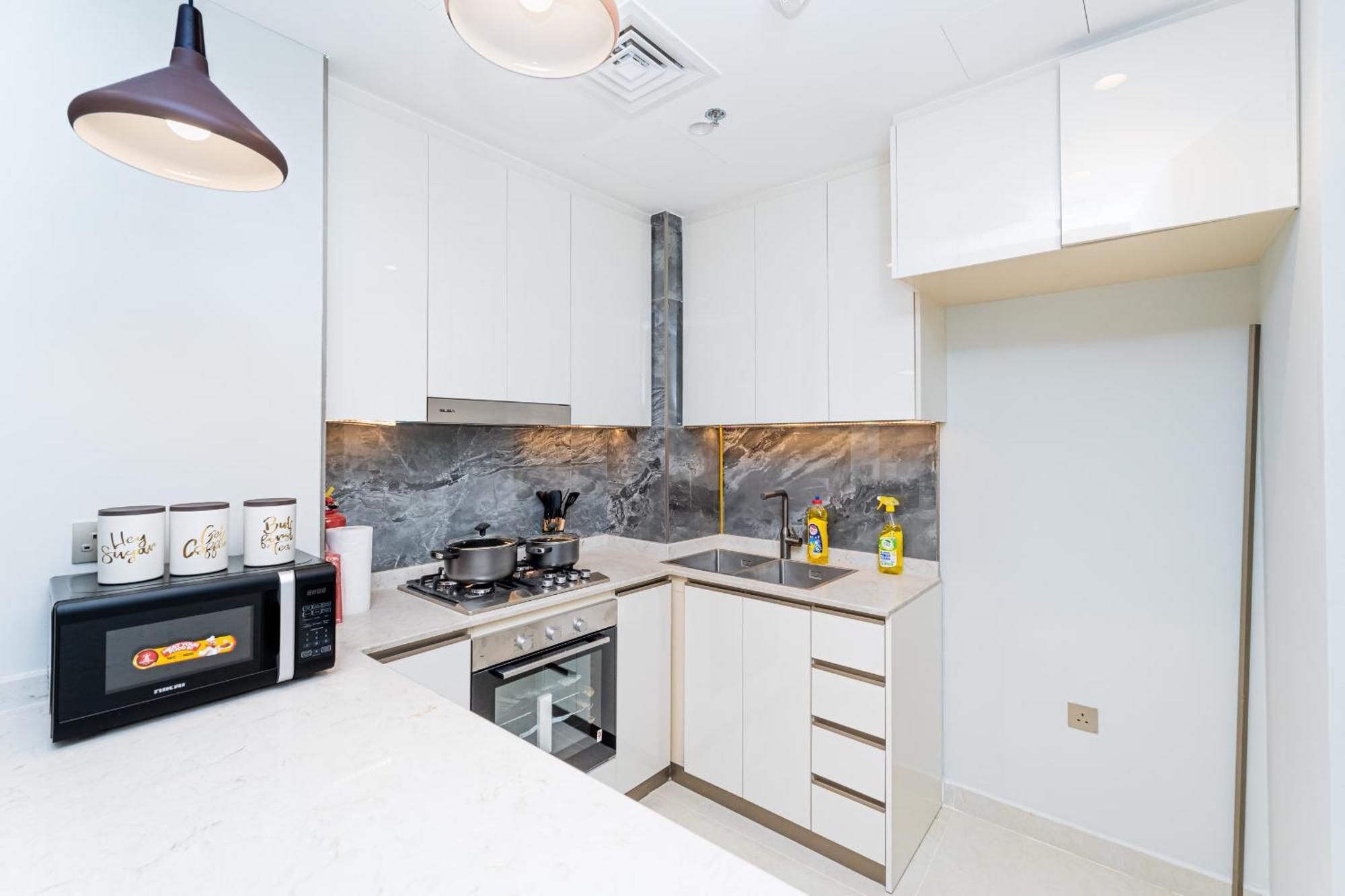 Brand New 2br In Nobles Tower - Pool Gym And Premium Business Bay Living, Managed By Think Realty Apartment